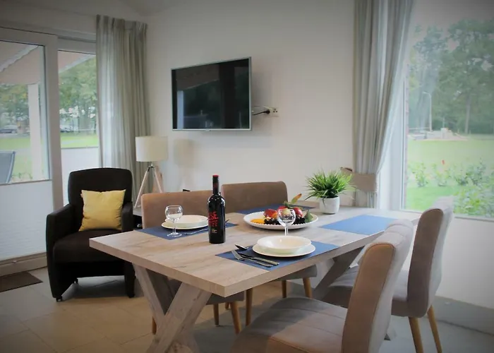 Am Quendorfer Haus Nr.10 * 许托夫